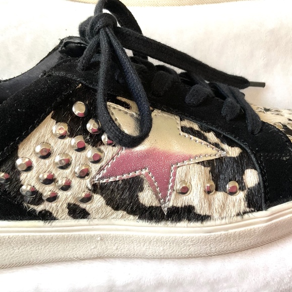 MYRA BAG GIGGLE HAIR ON COWHIDE WESTERN STUDDED SNEAKERS SIZE 8 - Picture 5 of 16